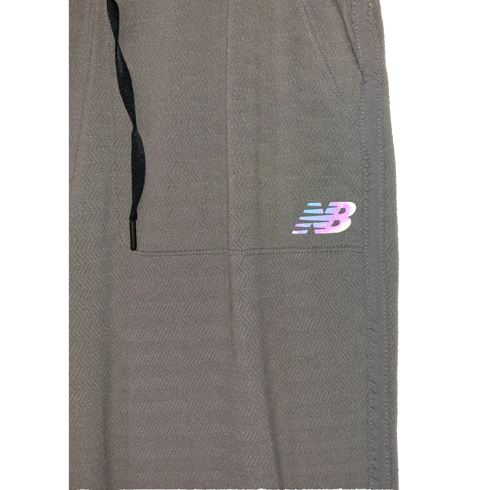 New Balance Men’s Gray Jogger Sweatpants With Holographic Logo Size Small - Picture 2 of 11